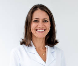 Dra. Renata Portella Nunes